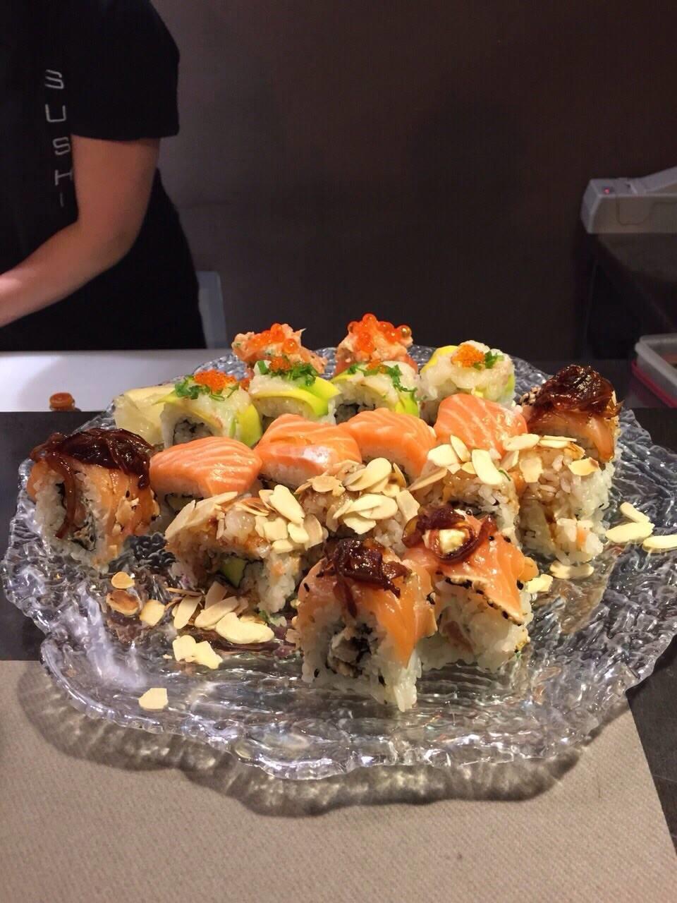 BROADSIDE SUSHI